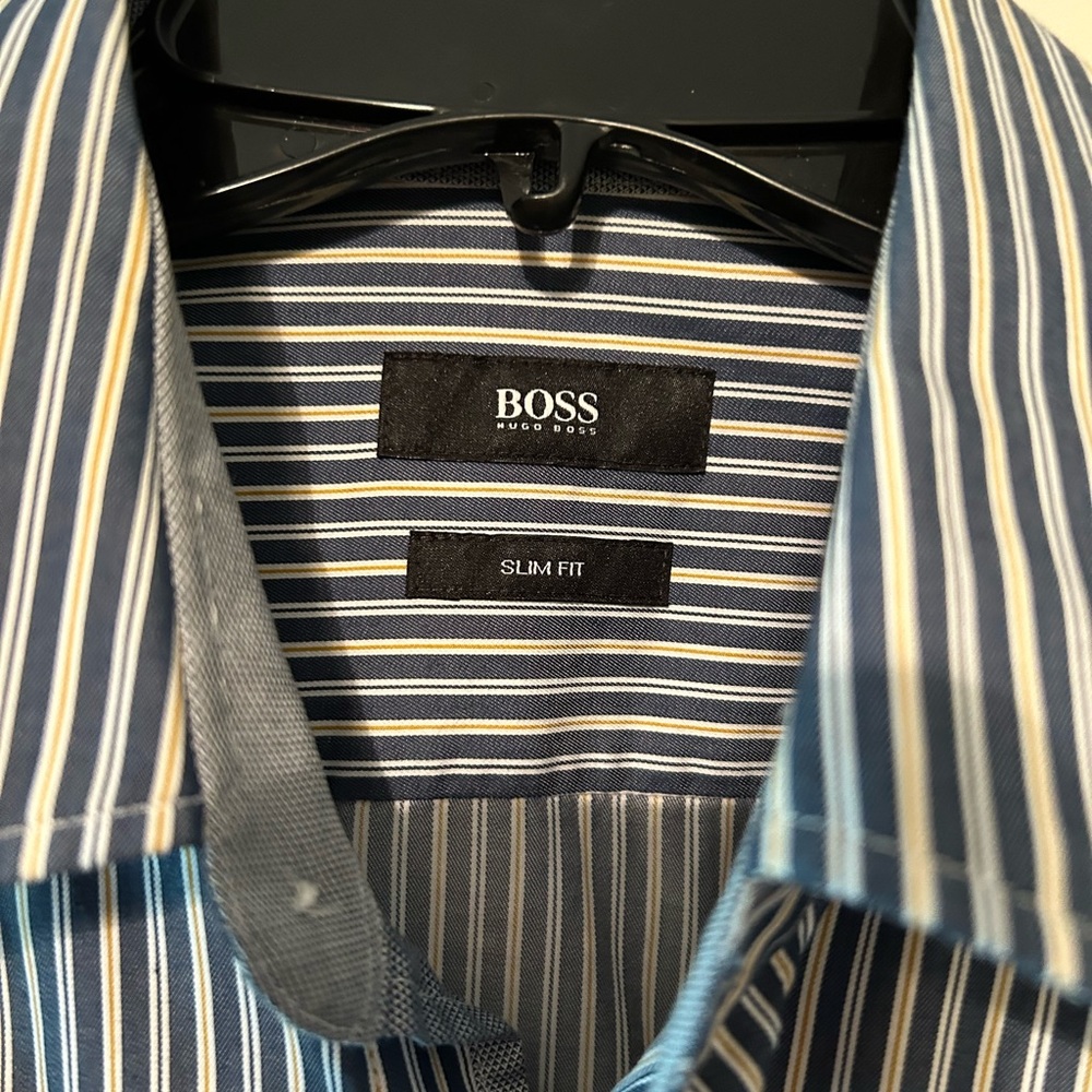 Hugo Boss Ronny Mens Slim Fit Striped Gold and Blue Dress Shirt- Size Medium.